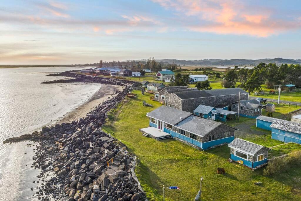 Cozy Coastal Getaway • Panoramic Ocean Views Villa Tokeland Luaran gambar